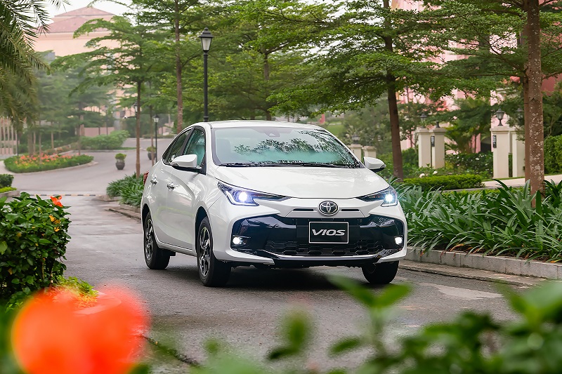 thuê xe 4 chỗ du lịch, thuê xe 4 chỗ Đà Lạt Nha Trang Phan Thiết